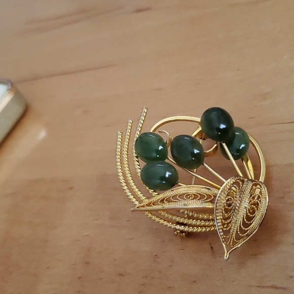 Genuine Jade and Rhinestone Goldtone Brooch only - Picture 2 of 8